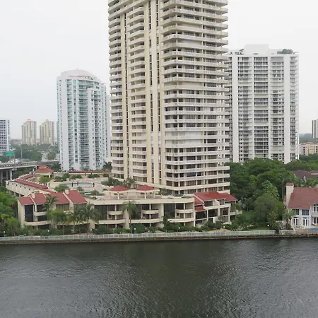 Ocean Reserve Luxury Condos Across From Sunny Isles Beach